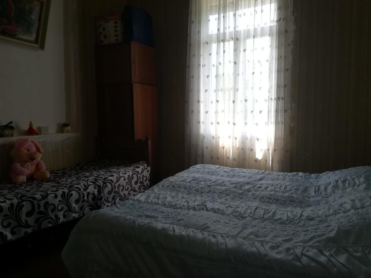 Guest House Of Givi Kobuleti Esterno foto