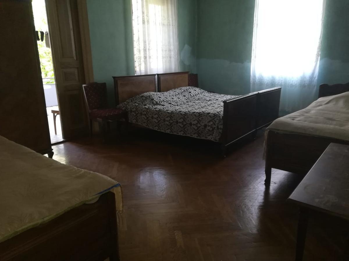 Guest House Of Givi Kobuleti Esterno foto
